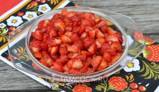 блинчики с клубникой