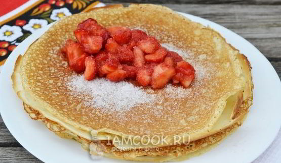 блинчики с клубникой