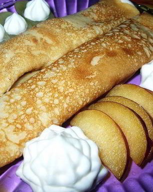 Блинчики с начинкой из чернослива