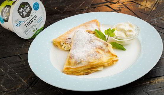 блинчики с творогом, изюмом и апельсиновой цедрой