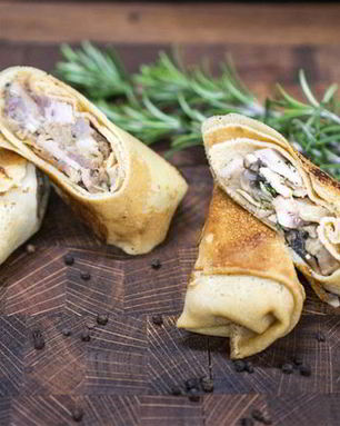 Блины с поркеттой из свинины