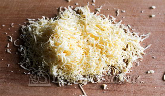 блины с сырным припеком