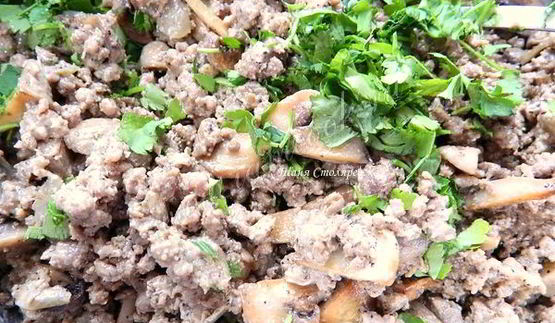 блины с телятиной и грибами