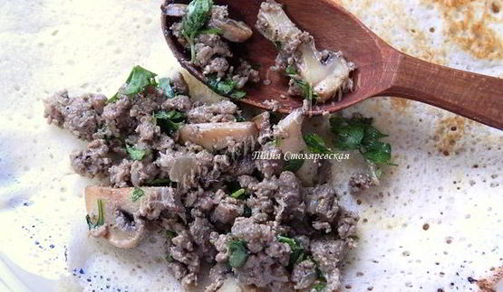 блины с телятиной и грибами