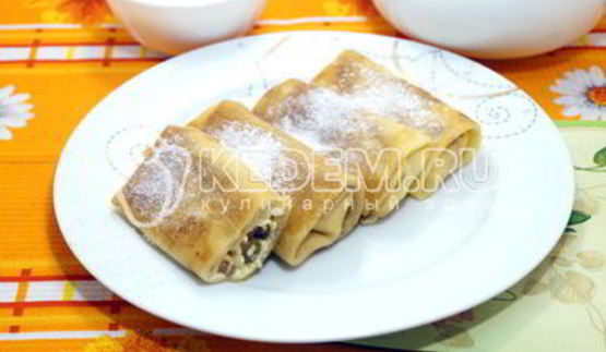 блины с творогом и изюмом