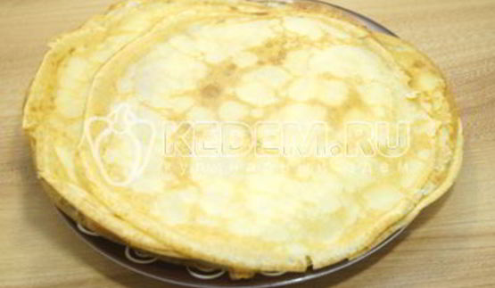 блины с творогом и изюмом