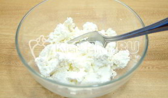 блины с творогом и изюмом