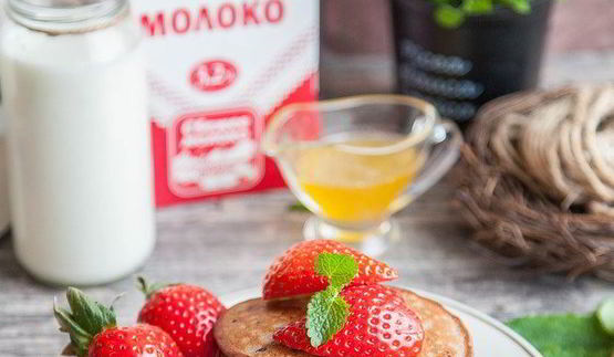 черничные панкейки