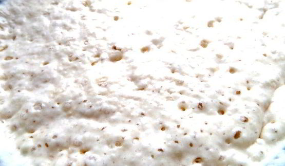 дрожжевые блины с луково-сырной начинкой