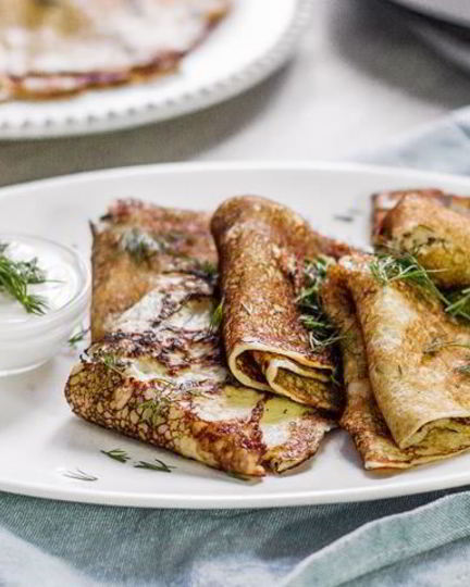 Рецепт дрожжевых блинов с припеком из слабосоленой семги