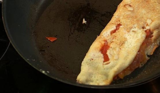 кокосовые блинчики с острым манговым чатни