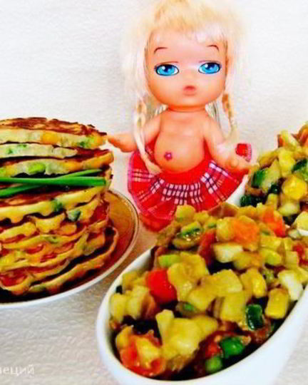 Рецепт кукурузных блинчиков с сальсой из груши и авокадо