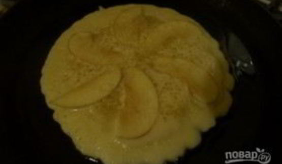 панкейки с яблоками