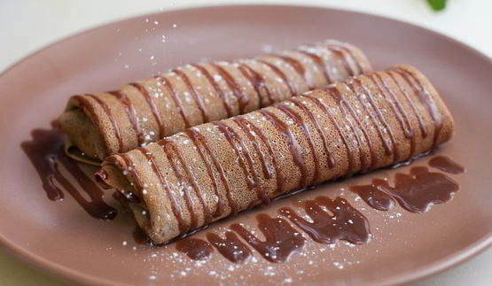 шоколадные блины с бананом