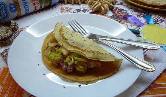 тминные блинчики с беконом