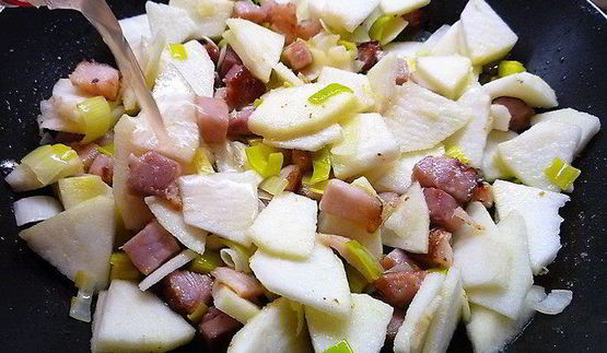 тминные блинчики с беконом