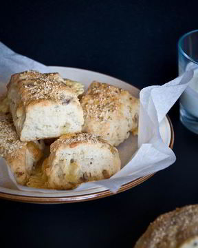 Булочки c сыром и луком