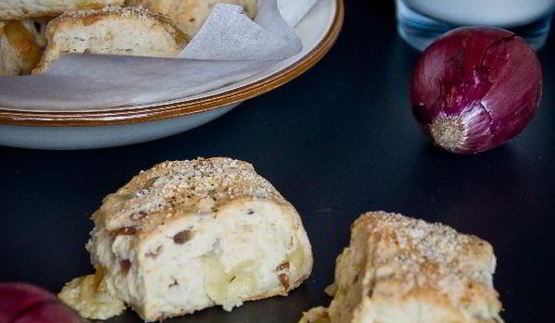 булочки c сыром и луком