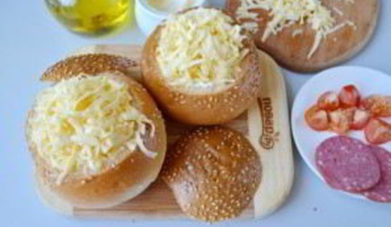 булочки, фаршированные омлетом, на завтрак