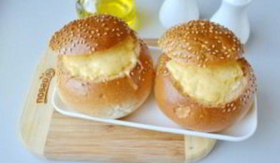 булочки, фаршированные омлетом, на завтрак