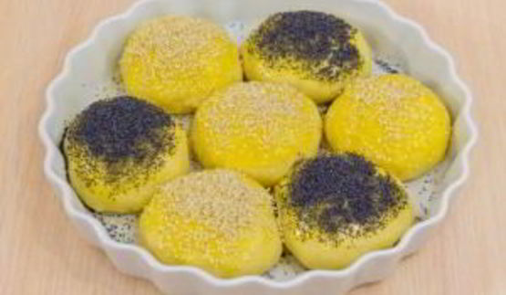 булочки ромашка с маком и кунжутом