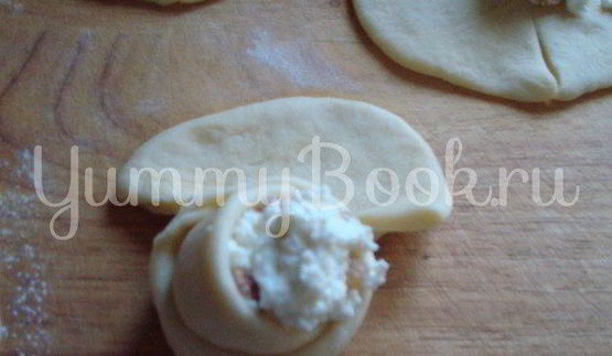булочки розочки с творогом