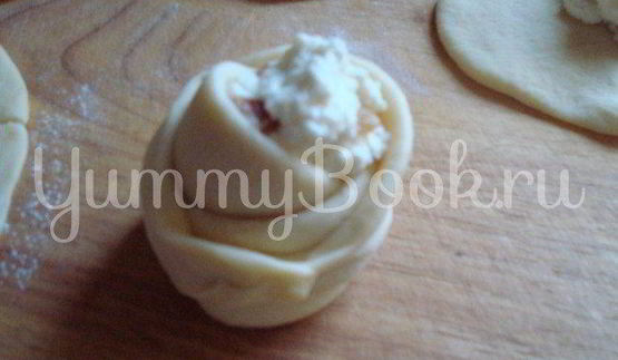 булочки розочки с творогом