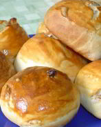 Булочки с изюмом без дрожжей