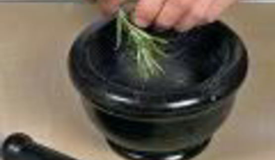 булочки с изюмом и розмарином