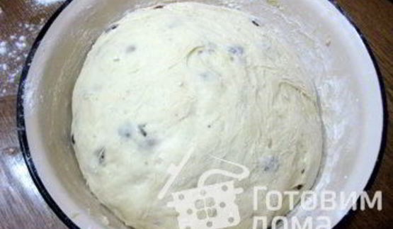 булочки с изюмом