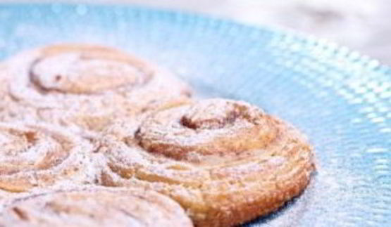 булочки с корицей из готового дрожжевого теста