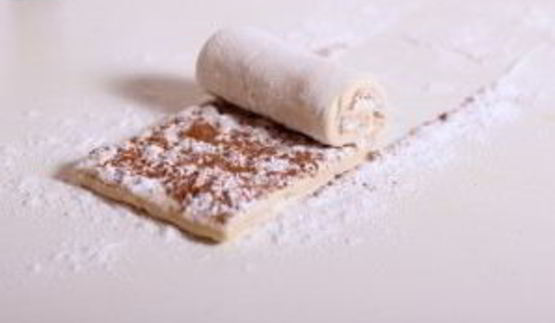 булочки с корицей из готового дрожжевого теста