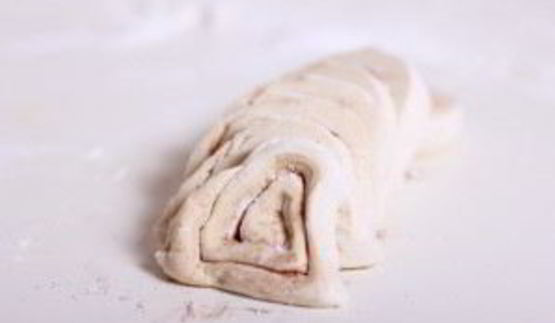 булочки с корицей из готового дрожжевого теста