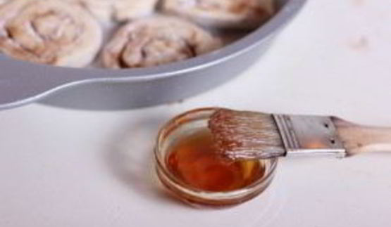 булочки с корицей из готового дрожжевого теста