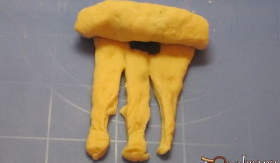 булочки с начинкой из чернослива и яблок