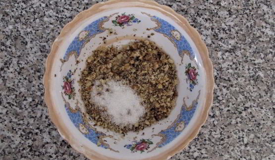 булочки с орехами из дрожжевого теста