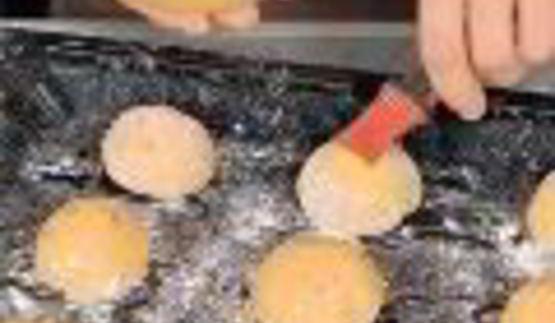 булочки с рикоттой и сладким красным перцем