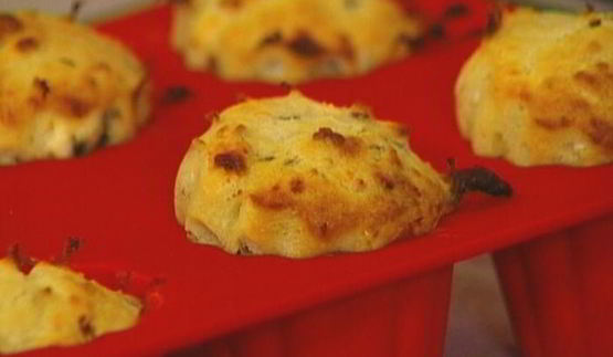 булочки с творогом, сыром и тмином