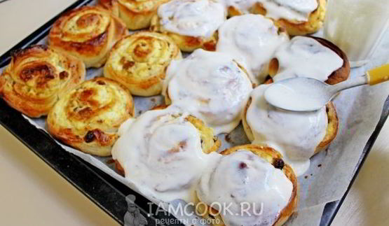 булочки с творогом в сметанной заливке