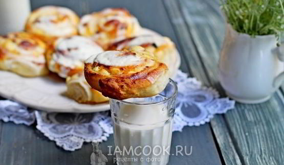 булочки с творогом в сметанной заливке