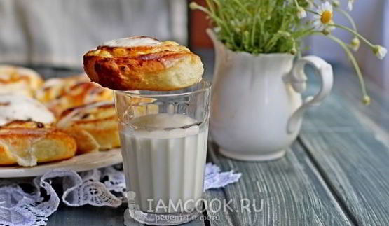 булочки с творогом в сметанной заливке