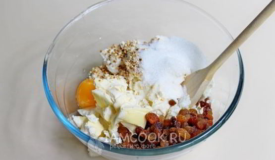 булочки с творогом в сметанной заливке