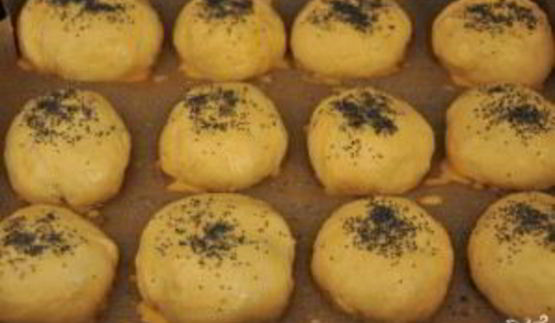 булочки со сгущенкой вареной