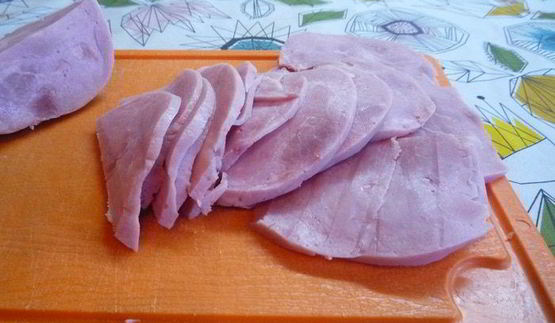 булочки-улитки с ветчиной, сыром и укропом