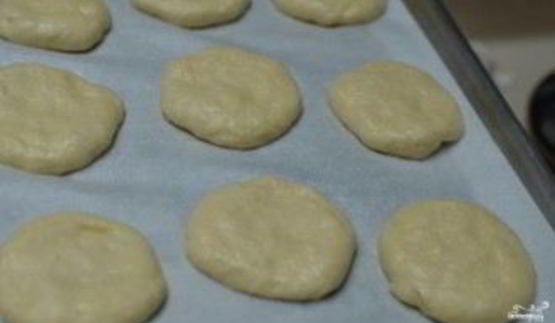 дрожжевые ватрушки