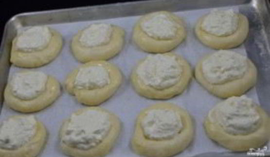 дрожжевые ватрушки