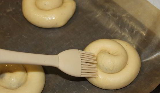 испанские булочки ensaimadas с украинской начинкой