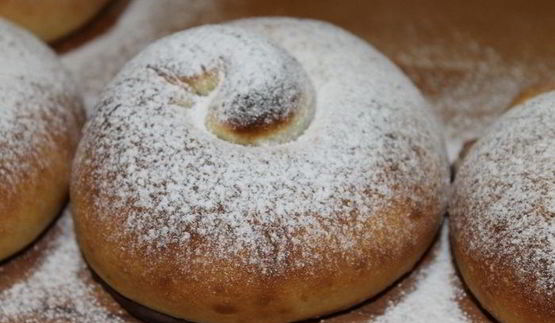 испанские булочки ensaimadas с украинской начинкой