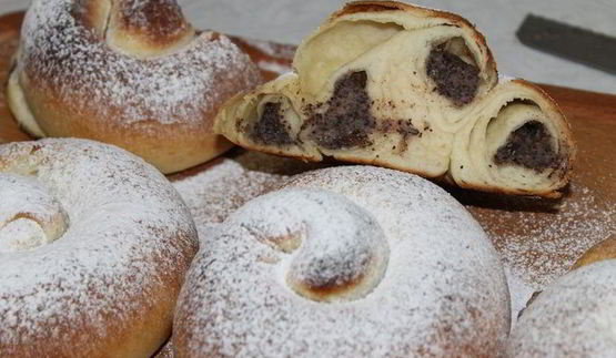 испанские булочки ensaimadas с украинской начинкой