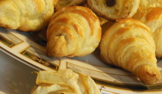 круассаны из слоеного дрожжевого теста
